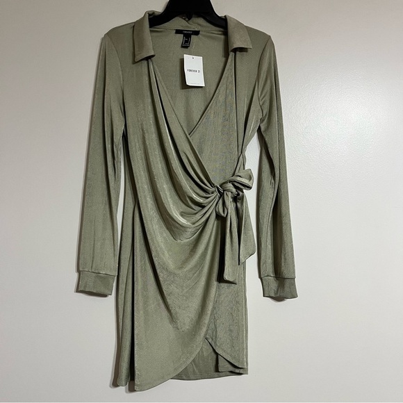 Women’s Forever 21 Metallic Green Gray Ribbed Collared Wrap Dress Size Large - Picture 1 of 10